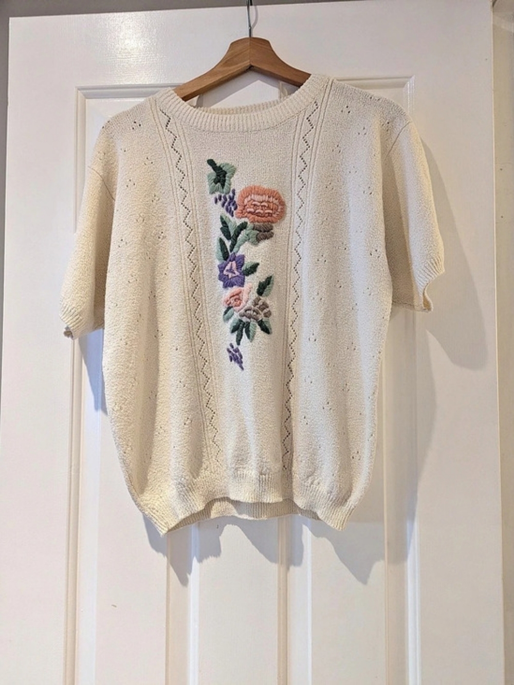 Vintage 90s Cottagecore Floral Embroidered Knit Top L Ivory Short Sleeve Sweater